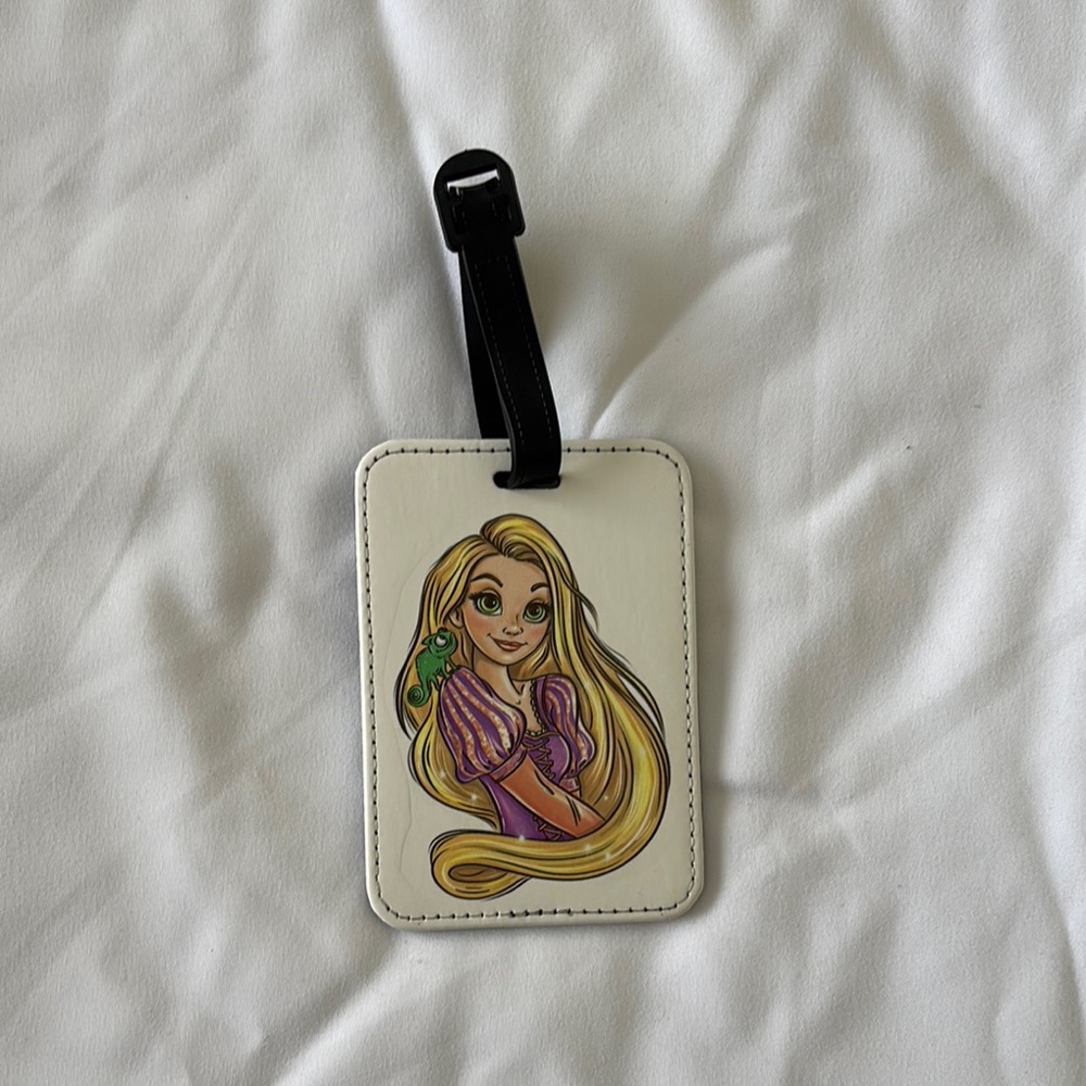 Rapunzel Luggage Tag with Black Strap